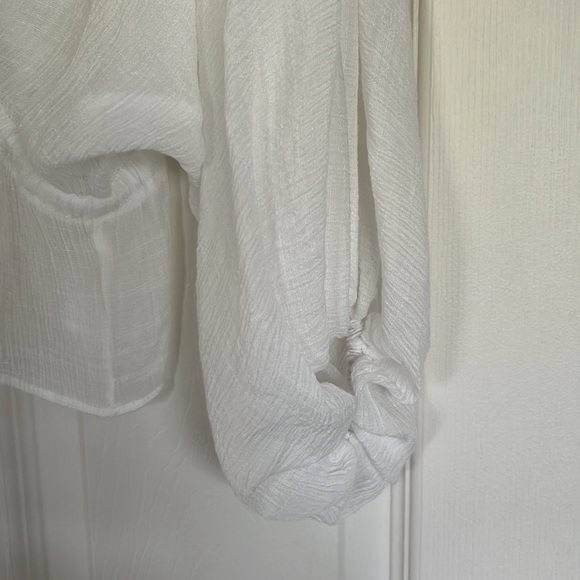 EUC: LULU’S Breezy Behavior White Dolman Top - Picture 10 of 15